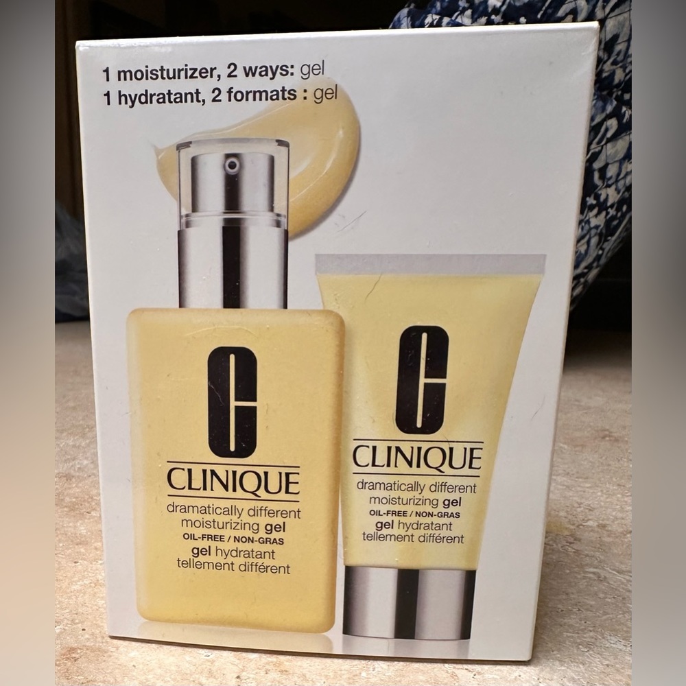 Clinique Dramatically Different Moisturizing Gel (oil-free) Set